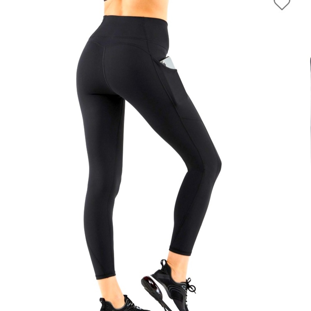 Fabletics Oasis 7/8 leggings - black
